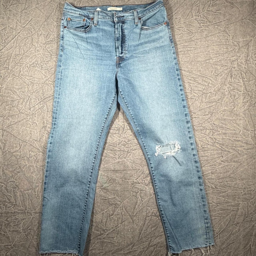 Levis Wedgie Straight High Rise Distressed Raw Hem Jeans Light Wash Blue 32